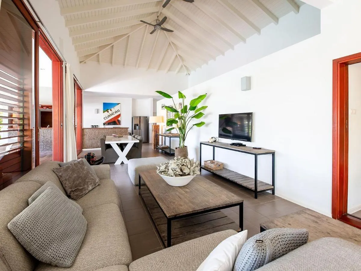 Luxurious Villa In Jan Thiel With Pool 0*,